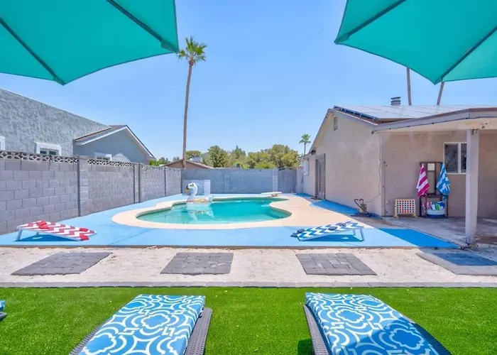 Fab Phx Getaway W/ Pool & Fire Pit Holiday home *