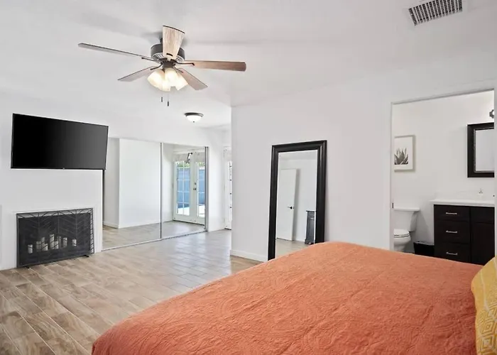 Fab Phx Getaway W/ Pool & Fire Pit