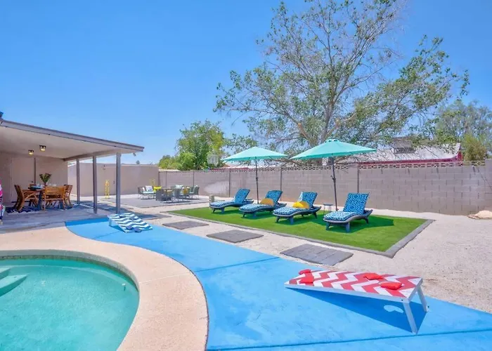 Fab Phx Getaway W/ Pool & Fire Pit Holiday home Phoenix