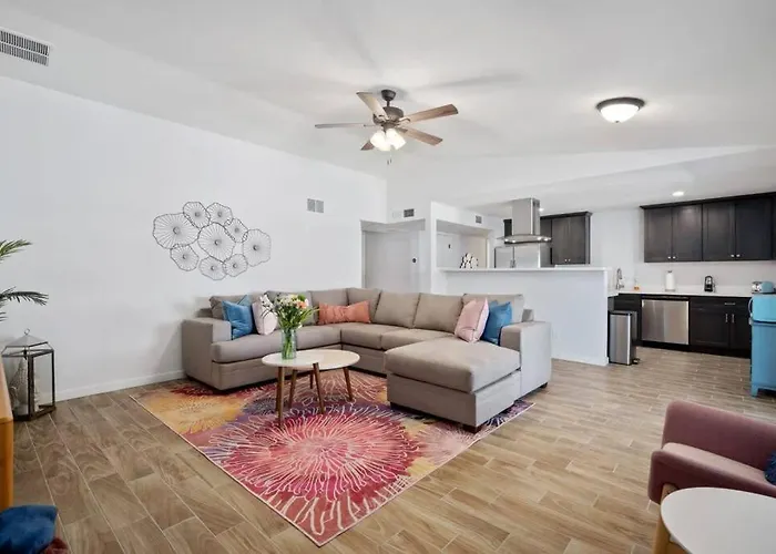 Fab Phx Getaway W/ Pool & Fire Pit Holiday home *