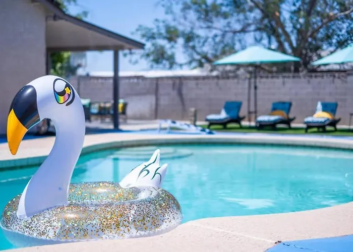 Fab Phx Getaway W/ Pool & Fire Pit Holiday home Phoenix