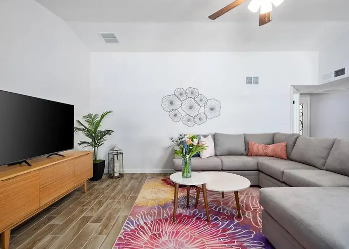 Fab Phx Getaway W/ Pool & Fire Pit Holiday home *